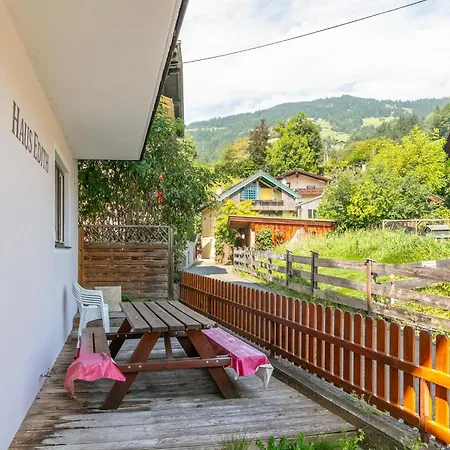 Haus Edith هوبفغراتن إم بريكسنتال